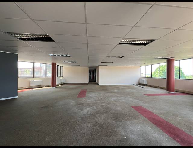 878M² OFFICE TO LET IN CENTURION CENTRAL